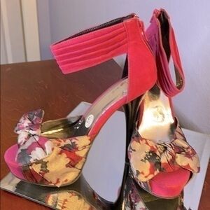 Promise shoes fuscia floral size 5.5 5 inch heels zipper ankle